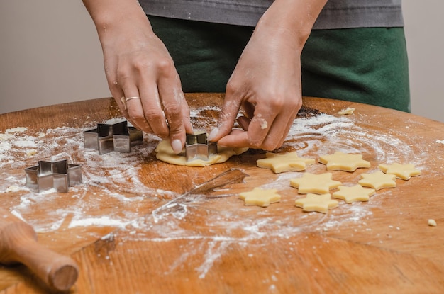 Elaboración de galletas dulces en forma de Estrella de David