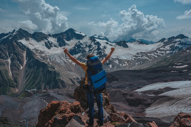 Elbrus, Berge im Sommer. Größerer Kaukasus vom Elbrus