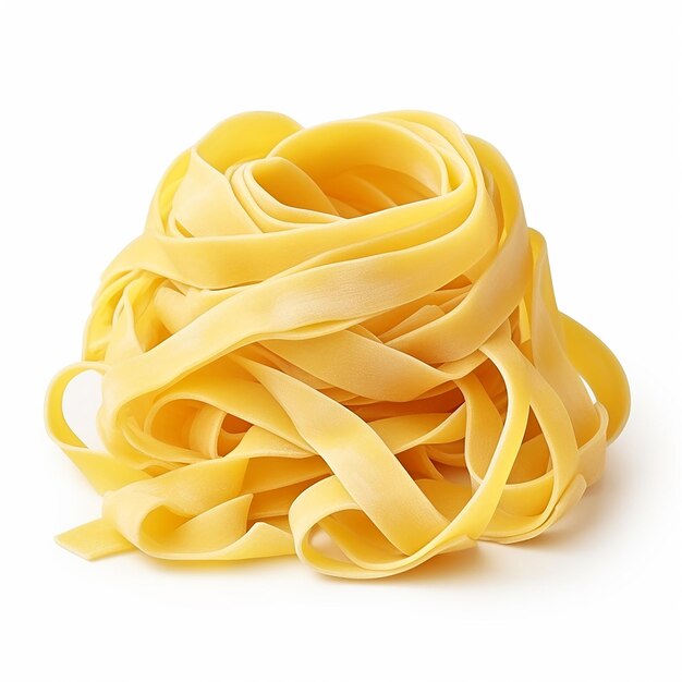 Elegança crua Tagliatelle Pasta Isolada em fundo branco