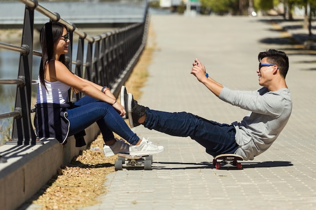 Foto elegante adulto vista skater