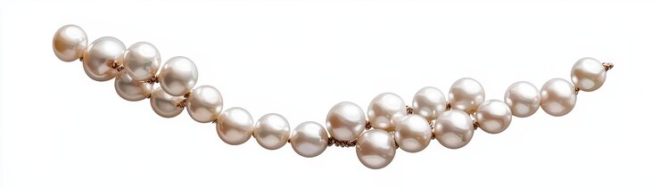 Elegante cadena de perlas brillantes perfecta para el diseño de joyas de moda o como un accesorio atemporal en cualquier colección