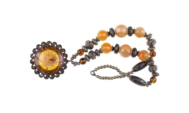 Elegante collar de cuentas de naranja vintage con un colgante único