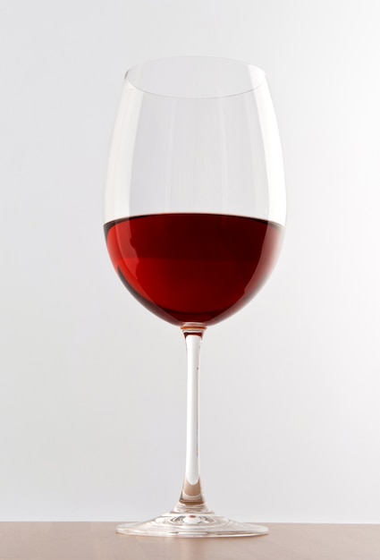 Elegante copo de vinho tinto