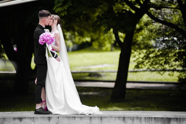 Elegante día de la boda de novios