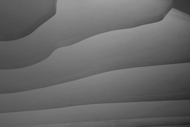 Elegante fondo curvo negro para diseños modernos