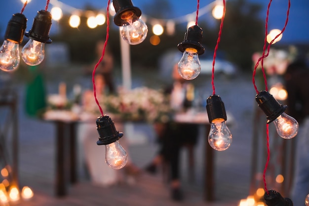 Elementos da decoração do casamento do banquete noturno