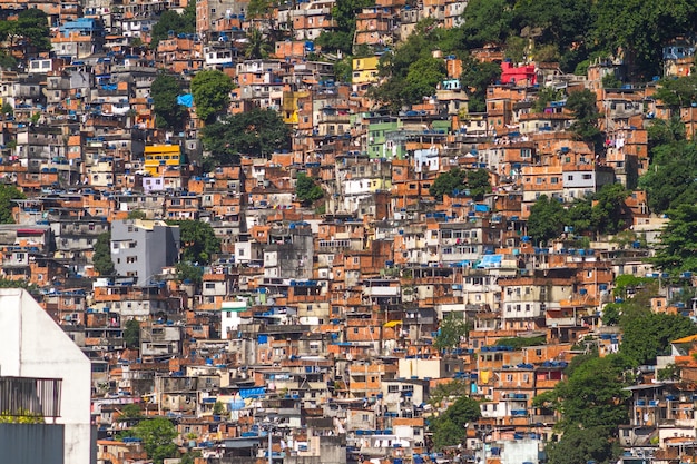 Elendsviertel Rocinha in Rio de Janeiro, Brasilien.