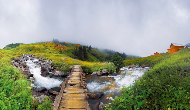 Foto elevit plateau é o lugar mais bonito do mar preto rize turquia