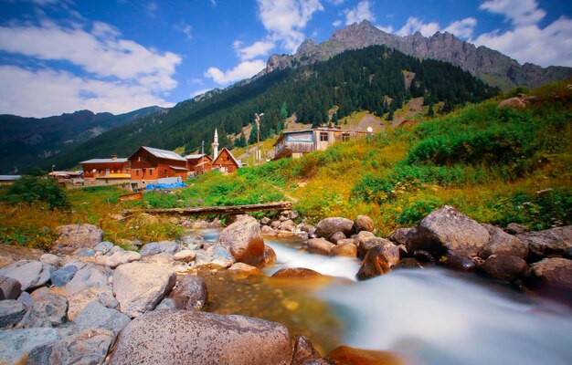 Foto elevit plateau é o lugar mais bonito do mar preto rize turquia