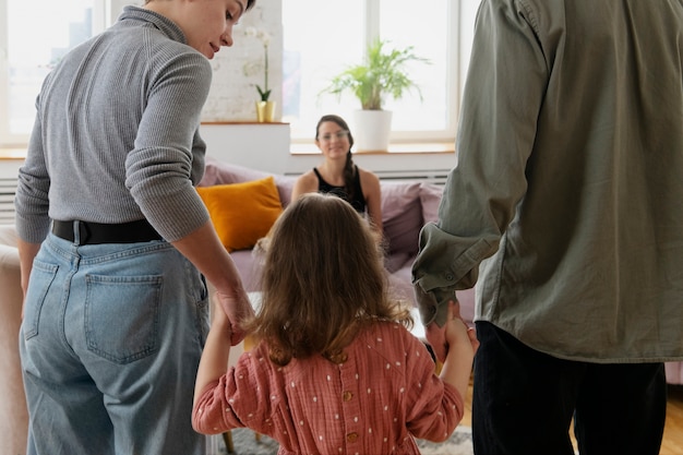 Foto eltern und kind machen therapie