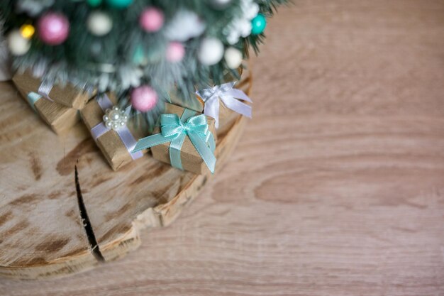 Embalagem ecocare de presentes de Natal sem resíduos, embalagem ecológica, decorada com urso