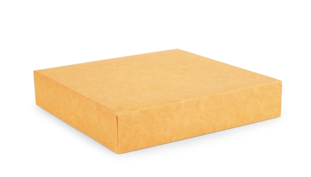 Embalaje de caja de papel en blanco para sándwich, comida, regalo u otros productos con ventana de plástico sobre un fondo blanco.
