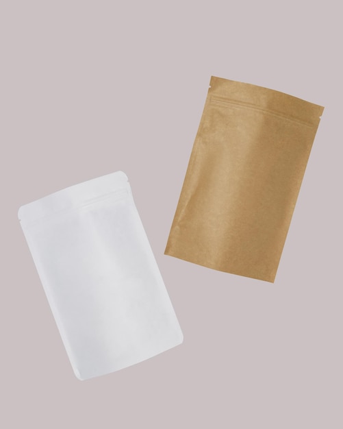 Embalaje de cartón marrón y blanco para té Maqueta de marca y embalaje para bocadillos de té y café