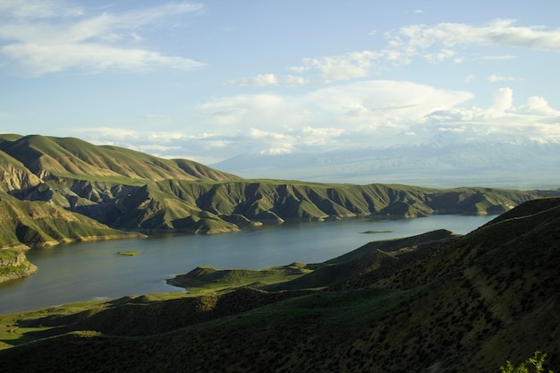 Embalse de Azat en Armenia