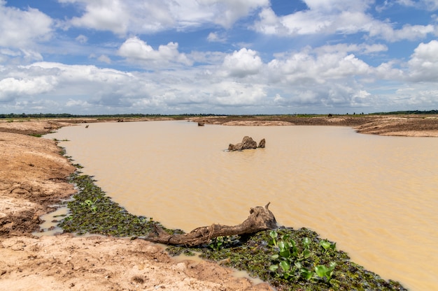 Embalse de Huay Saneng