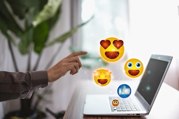 Emotionssymbol Social Media und digitales Online-Konzept