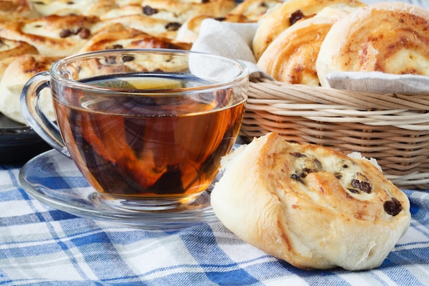 Empanadas con requesón y pasas