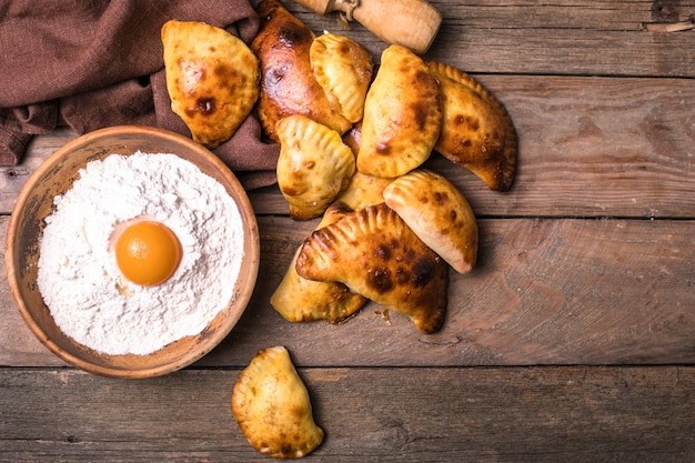 Empanadas tradicionais argentinas recheadas com carne