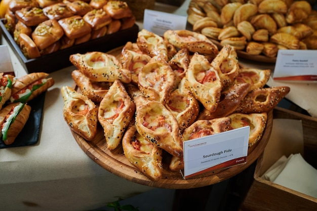 Empanadas de triángulos rellenas de queso