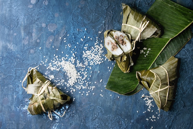 Empanadillas piramidales de arroz