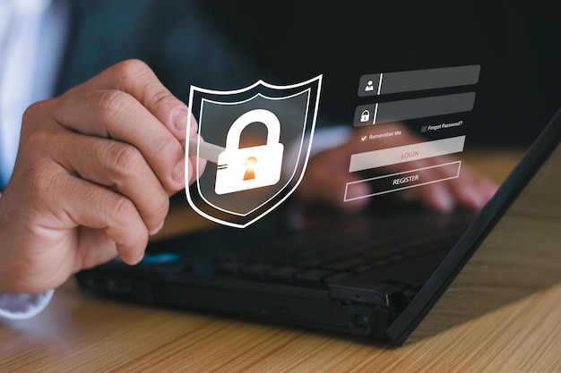 Empresario apuntando al icono de bloqueo concepto de seguridad cibernética y privacidad para proteger la seguridad de la red de tecnología de datos de Internet