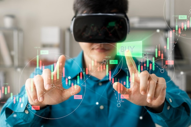 Empresario que negocia acciones, activos y criptomonedas a través del análisis futurista de datos financieros Adquisiciones y adquisiciones de acciones de empresas con negocios en crecimiento en el futuro