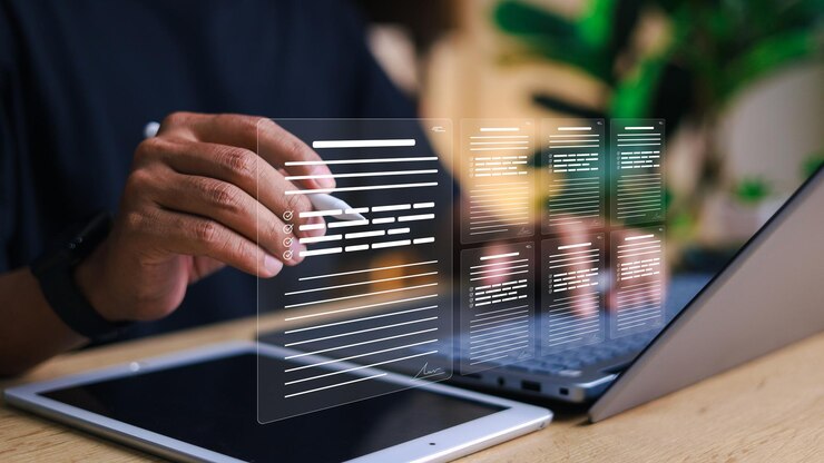 Foto empresario realice una evaluación lista de comprobación evaluación del cuestionario rellenando una encuesta en línea