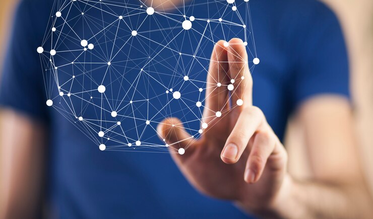 Foto empresario tocando la pantalla virtual con el icono de cyber