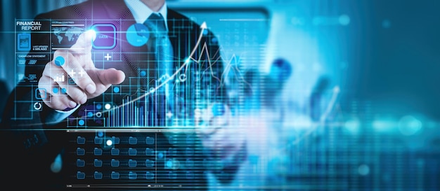 Empresário trabalhando dados finacne relatório mapa mundial e gráfico de crescimento e progresso dos negócios