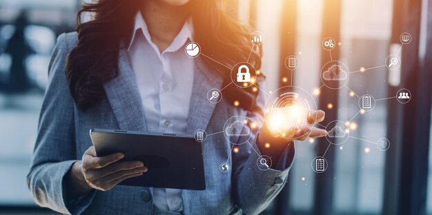 Empresarios Escaneo de huellas dactilares y autenticación biométrica Procesamiento biométrico para acceder a datos personales Vigilancia y escaneo de seguridad de programas digitales Aplicaciones cibernéticas futuristas