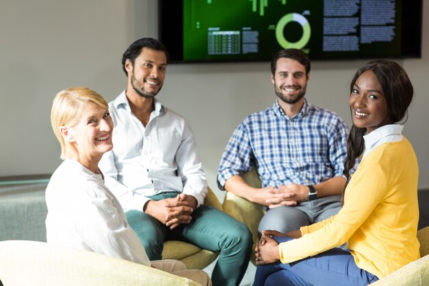 Empresarios durante una reunión