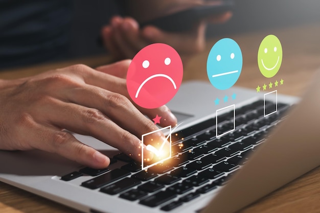 encuesta de clientes Mostrar insatisfacción clientes masculinos expresan estado de ánimo triste en encuestas en línea mala calidad del servicio baja puntuación de calificación