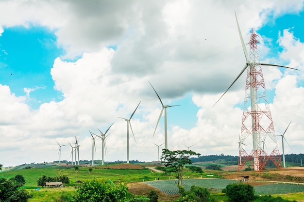 Energia alternativa con aerogenerador.