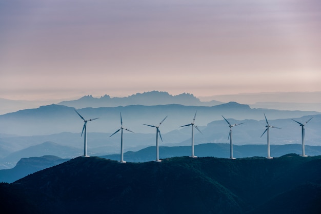 Energia eólica de energia renovável com moinhos de vento