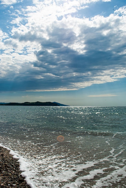 Enfoque selectivo. Hermosa vista al mar. Descanso en el mar.