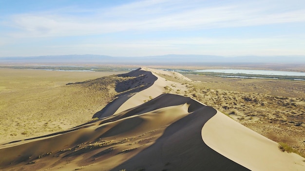 Enormes dunas de arena de Kazajistán