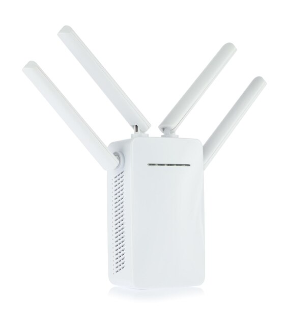 Enrutador inalámbrico Wi-Fi aislado sobre fondo blanco.