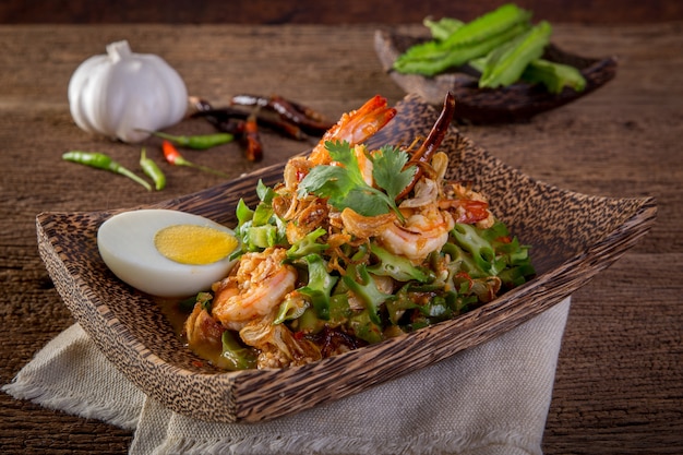 Ensalada de camarones de alubias