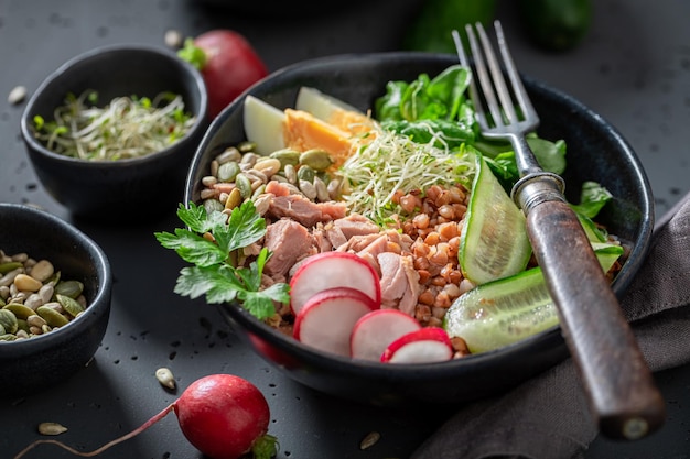 Ensalada Fit Nicoise como comida equilibrada para la salud