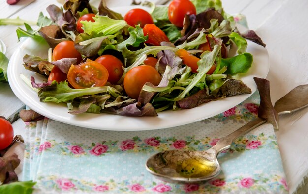 Ensalada fresca con verduras