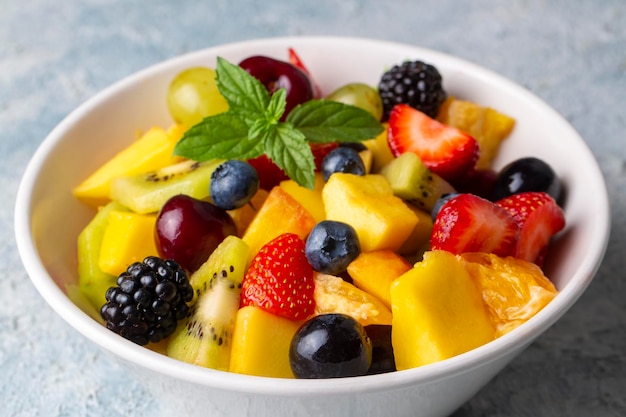 Ensalada de frutas a base de frutas de verano