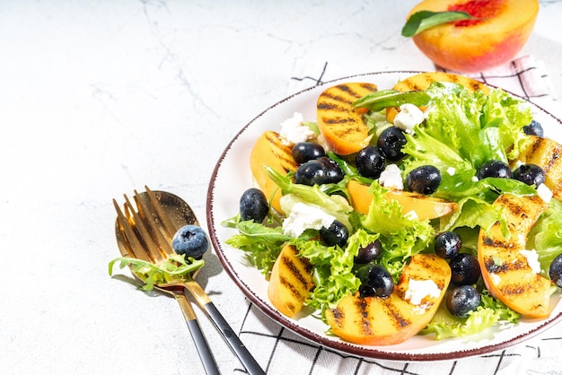 Ensalada de melocotón de verano