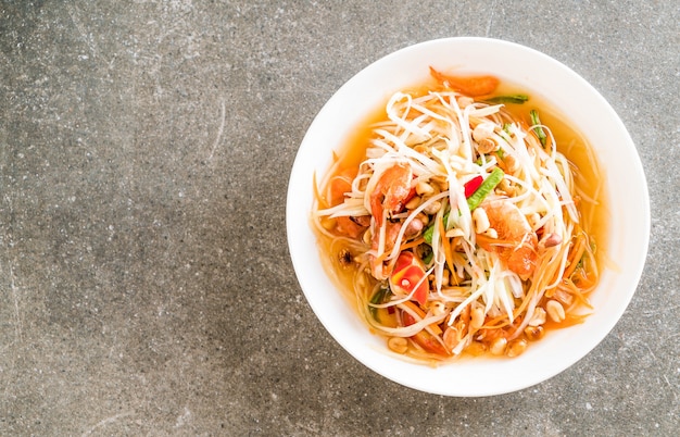 Ensalada De Papaya Picante (Comida Tradicional Tailandesa)