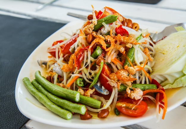 ensalada de papaya verde