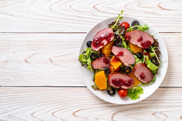 ensalada de pechuga de pato a la parrilla