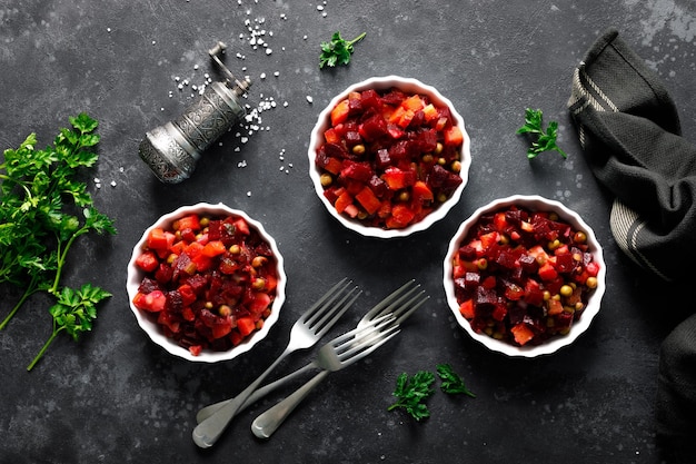 Foto ensalada de remolacha o remolacha con verduras hervidasxa