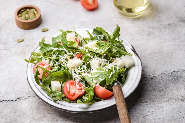 ensalada con rúcula y melón