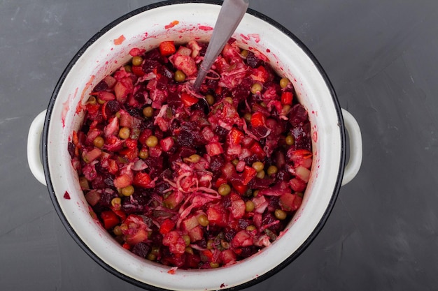 Ensalada rusa de verduras con vinagreta