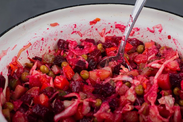 Ensalada rusa de verduras con vinagreta