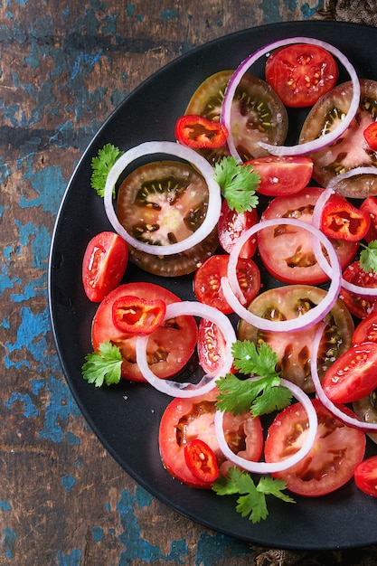 Ensalada de tomate y cebolla